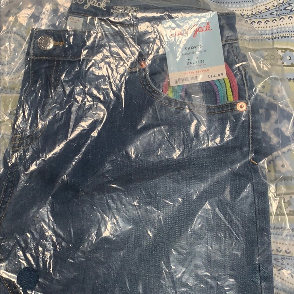 NWT  Cat & Jack denim shorts